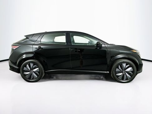 Used 2023 Nissan Ariya AWD image 10