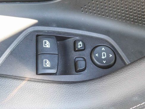 Used 2025 BMW M240i xDrive Coupe image 21