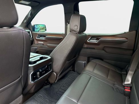 Used 2025 GMC Sierra 1500 Denali w/ Technology Package AWD/4WD image 14