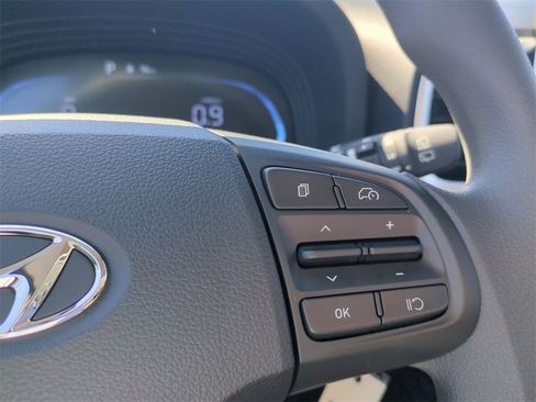 New 2026 Hyundai Venue SE image 27
