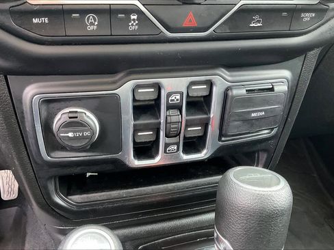 Used 2020 Jeep Gladiator Sport w/ Quick Order Package 24S image 36
