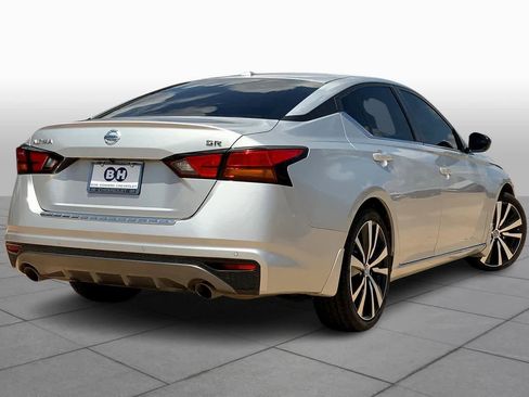 Used 2022 Nissan Altima 2.5 SR image 12