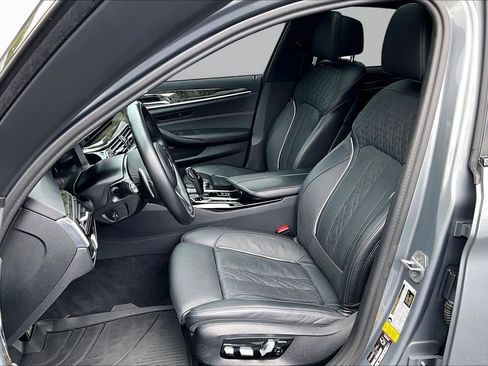 Certified 2023 BMW 540i w/ M Sport Package RWD image 9