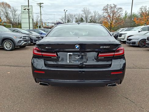 Used 2022 BMW 530i xDrive w/ Premium Package image 5