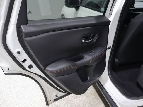 Used 2023 Honda HR-V Sport image 19