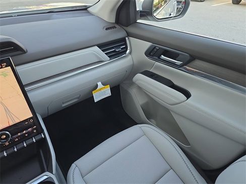 New 2026 GMC Terrain Denali w/ LPO, Floor Liner Package image 15