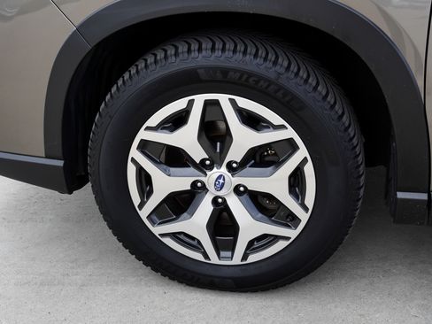 Used 2021 Subaru Forester Premium w/ Popular Package #1 AWD/4WD image 12