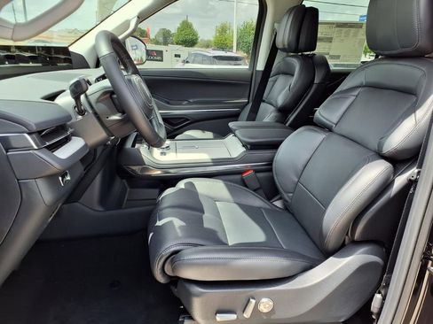 New 2026 Lincoln Navigator L Premier AWD/4WD image 15