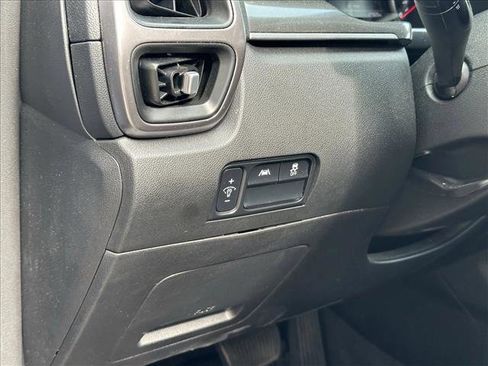 Used 2023 Kia Sorento S FWD image 18