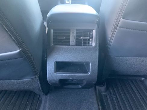 Used 2024 Mitsubishi Outlander SE Black Edition AWD/4WD image 15