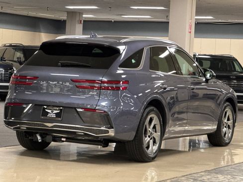 New 2026 Genesis GV70 2.5T Advanced w/ G1 Accessory Package AWD/4WD image 4