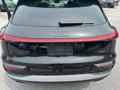 Used 2025 Audi Q5 Premium Plus w/ Premium Plus AWD/4WD image 14