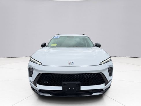 Used 2025 Buick Envision Sport Touring image 14