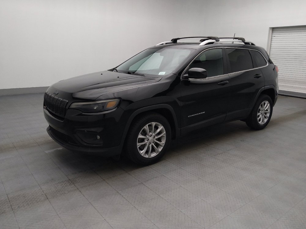 Used 2019 Jeep Cherokee Latitude w/ Popular Appearance Group FWD image 2