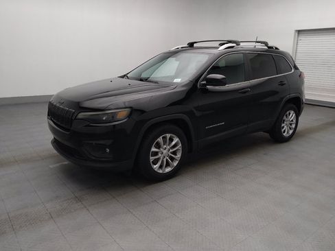 Used 2019 Jeep Cherokee Latitude w/ Popular Appearance Group FWD image 2