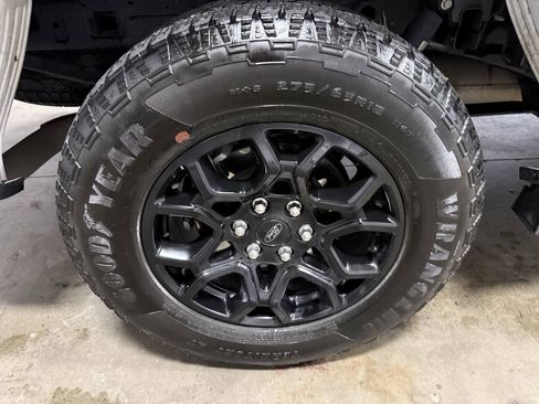 Used 2025 Ford F150 Lariat AWD/4WD image 7