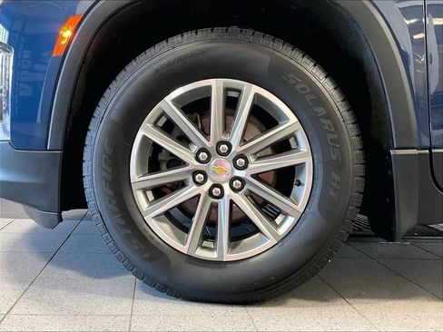 Used 2023 Chevrolet Traverse LT AWD/4WD image 6