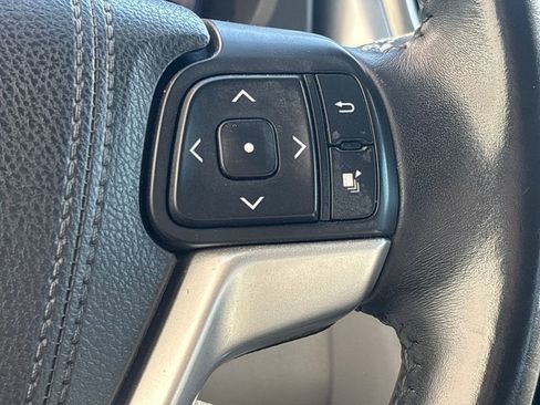 Used 2016 Toyota Highlander XLE image 22