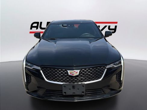 Used 2025 Cadillac CT4 Luxury RWD image 2