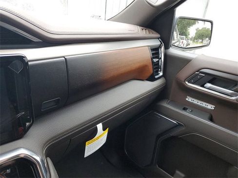 New 2026 GMC Sierra 1500 Denali w/ Denali Reserve Package image 27