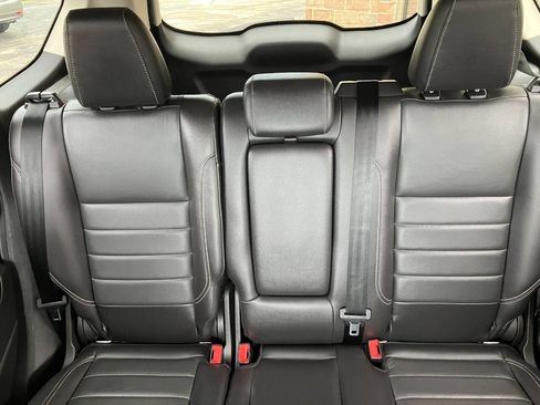 Used 2016 Ford Escape SE w/ SE Leather Comfort Package AWD/4WD image 20