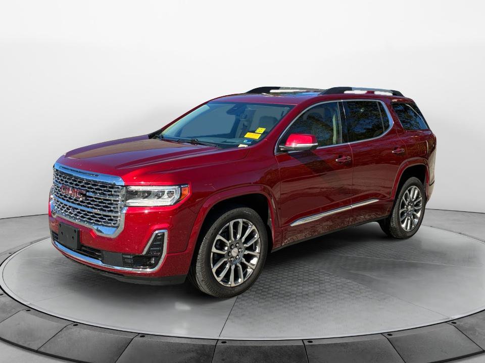 Used 2023 GMC Acadia Denali w/ Denali Ultimate Package FWD image 3