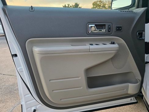 Used 2010 Ford Edge Limited image 17