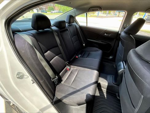 Used 2015 Honda Accord Sport image 20
