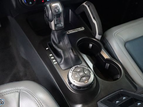 Used 2023 Ford Bronco Outer Banks image 20