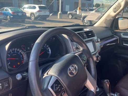 Used 2017 Toyota 4Runner Limited image 15