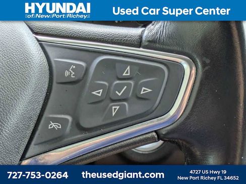 Used 2021 Chevrolet Equinox LT image 34