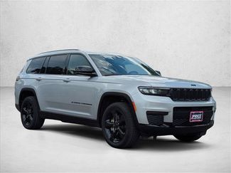 Used 2023 Jeep Grand Cherokee L Laredo AWD/4WD video 3