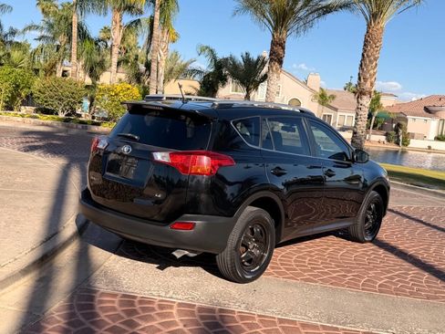Used 2015 Toyota RAV4 LE FWD image 21