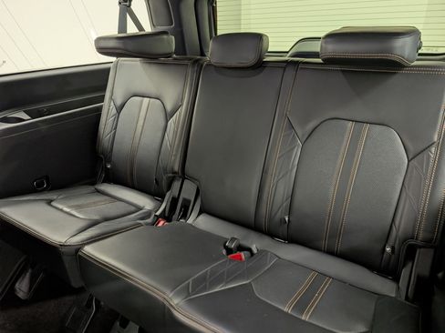 Used 2022 Ford Expedition Max Platinum image 28