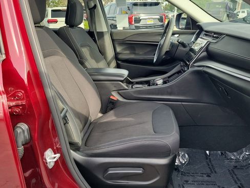 Used 2023 Jeep Grand Cherokee L Laredo w/ Luxury Tech Group I image 14