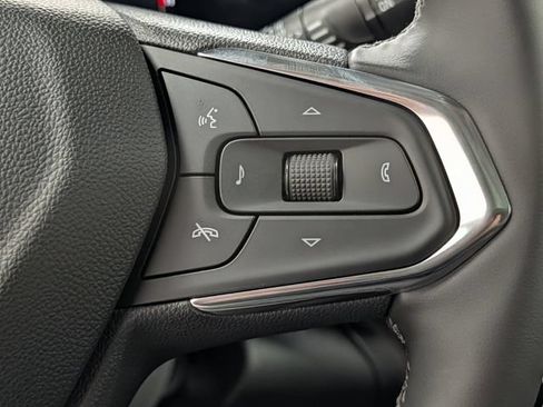 New 2026 Chevrolet Trax LT w/ Sunroof Package FWD image 19