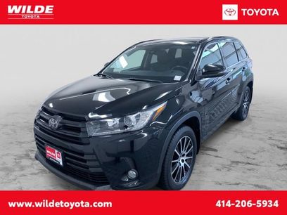 Used 2018 Toyota Highlander SE