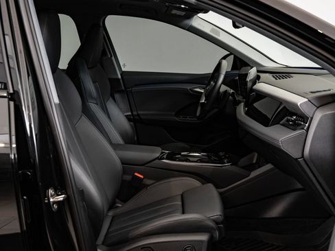 Used 2025 Audi Q6 e-tron Premium Plus w/ Premium Plus AWD/4WD image 24