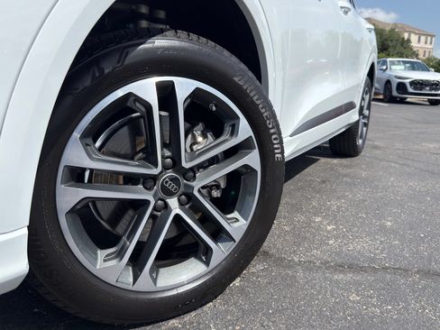 Used 2025 Audi Q5 Premium Plus w/ Premium Plus AWD/4WD image 3