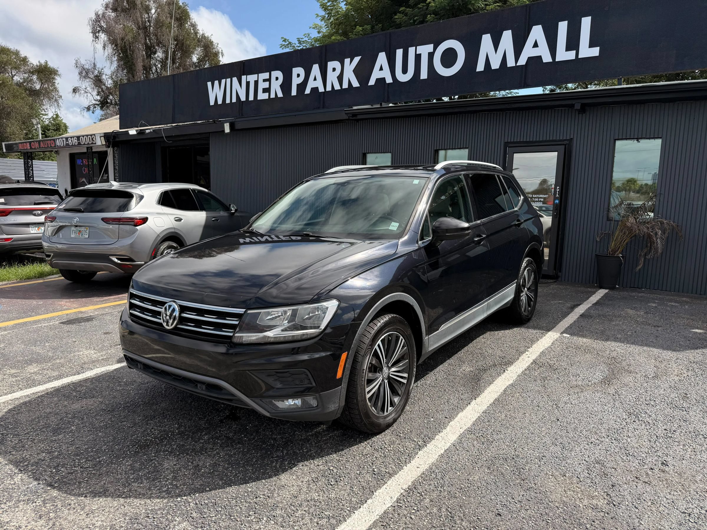 Used 2019 Volkswagen Tiguan SEL AWD/4WD image 1
