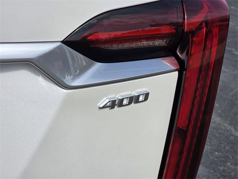 Used 2024 Cadillac XT6 Premium Luxury w/ Technology Package image 7