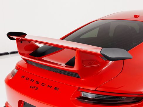 Used 2018 Porsche 911 GT3 w/ Sport Chrono Package RWD image 64