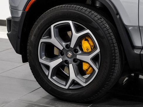 Used 2024 Rivian R1S Adventure AWD/4WD image 56