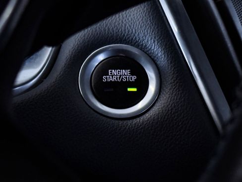 Used 2019 Chevrolet Traverse LT image 47