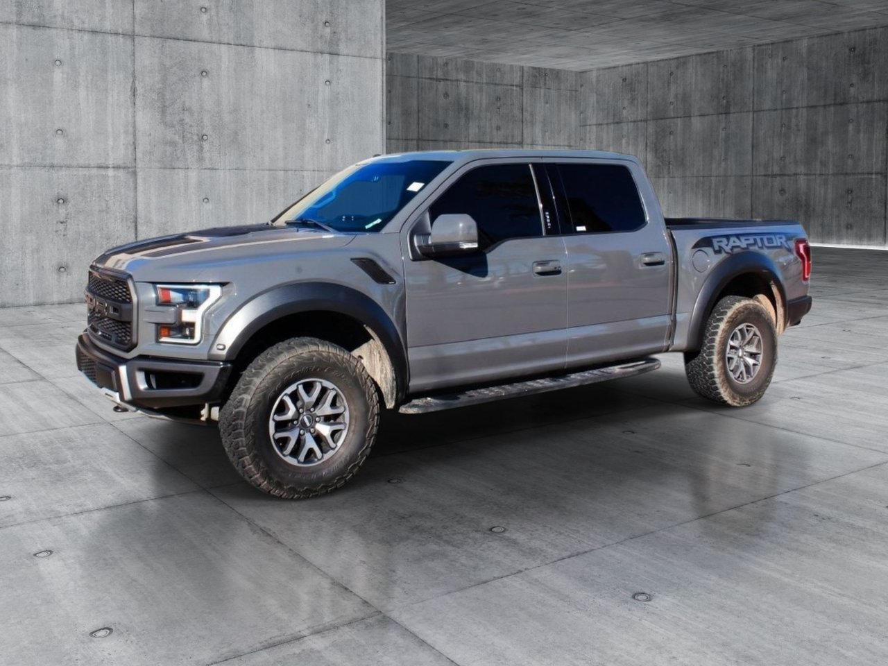 Used 2018 Ford F150 Raptor w/ Equipment Group 802A Luxury AWD/4WD image 21