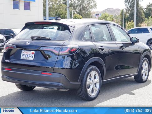 Certified 2025 Honda HR-V LX image 9