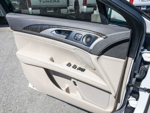 Used 2019 Lincoln MKZ Reserve FWD image 24