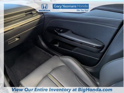 Used 2025 Kia K5 GT FWD image 17