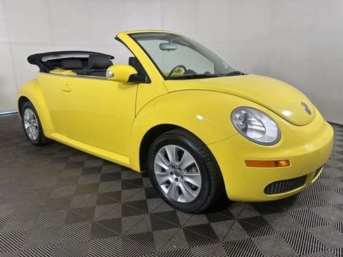 Used 2008 Volkswagen Beetle S FWD image 21