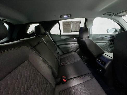 Used 2021 Chevrolet Equinox LT image 28